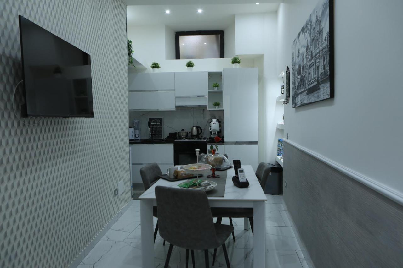 Ferienwohnung Santi House Catania Exterior foto